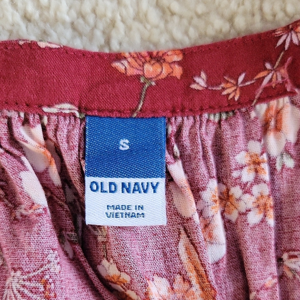 Old Navy Red Floral Blouse - Picture 2 of 2